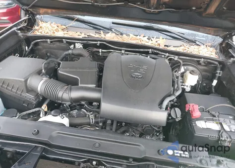 2018 Toyota Tacoma Sr5 V6 z USA, uszkodzony, nr VIN 5TFCZ5AN5JX163360